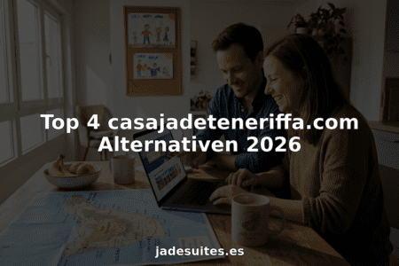 Ein Paar sitzt gemeinsam am Küchentisch und stöbert nach Ferienunterkünften.