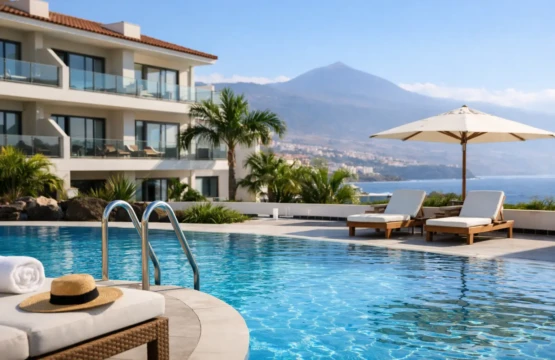 How to Choose a Tenerife Holiday Apartment with Pool